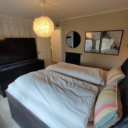 Sentral Familievennlig Bolig Med Hage Og Uteplass * Arendal