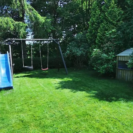 Sentral Familievennlig Bolig Med Hage Og Uteplass 度假居 阿伦达尔